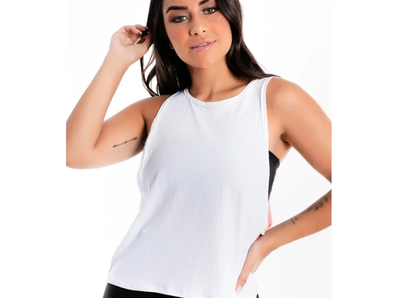Blusa Branca e Rose Com Tela e Cropped Preto Tomara que Caia